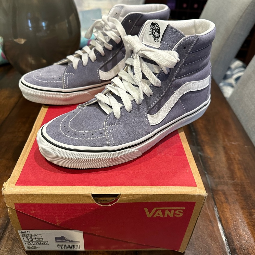 Vans Sk8-Hi Size 7 Women, 5.5 Men